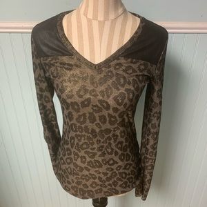 Buckle BKE boutique long sleeve leopard shirt